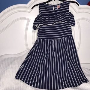 Girls Ruffled Blue/White Striped Summer/spring 🌸